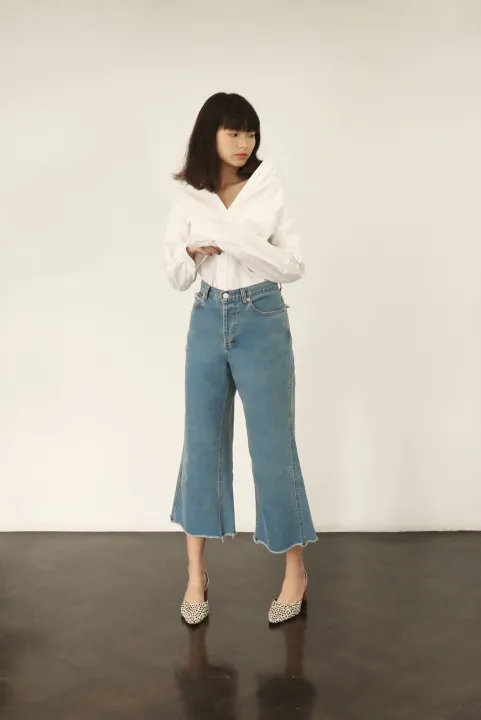 3031 - Light Wash Jeans